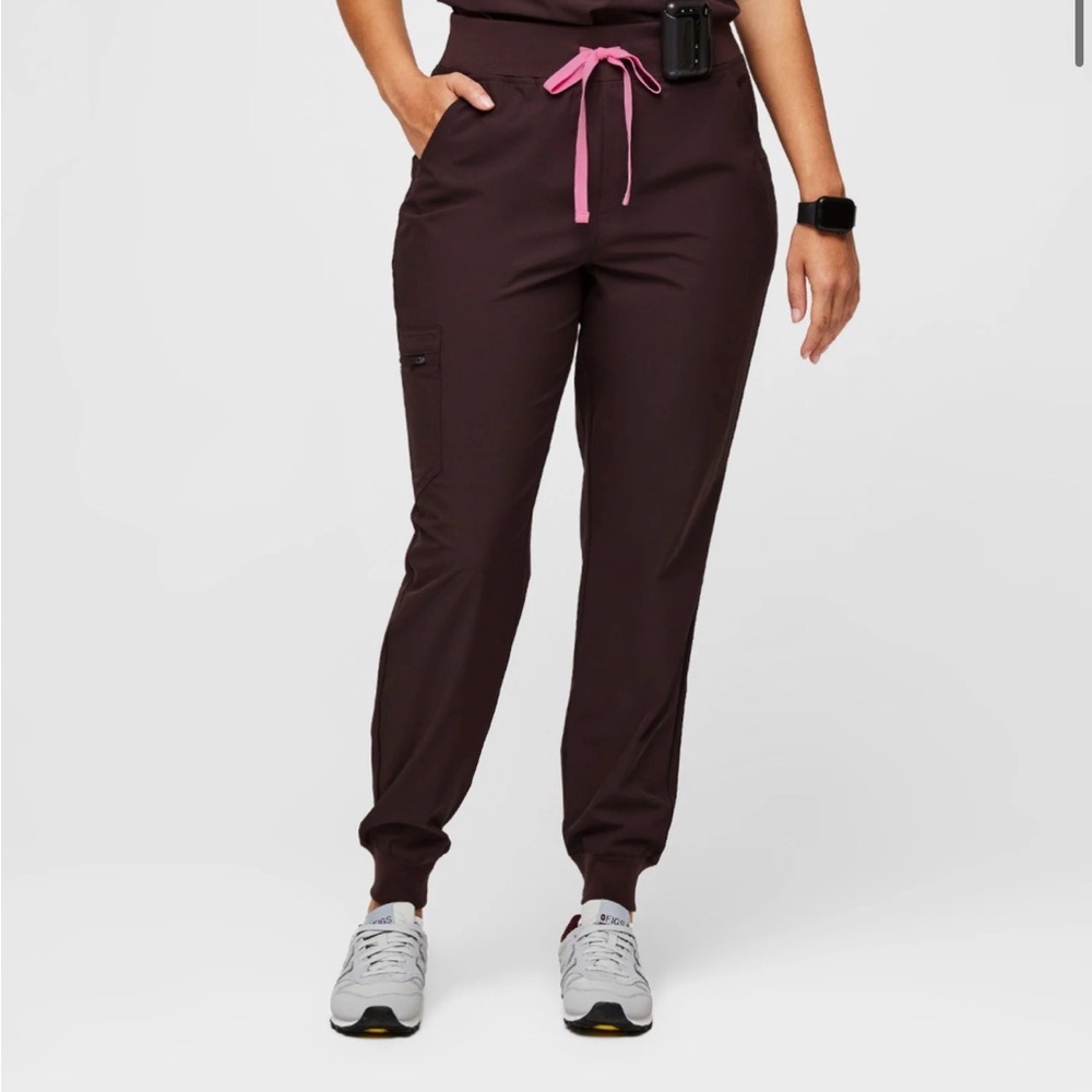 Figs Women's Dark Fig Zamora™ High
Waisted FREEX™ Joggers - EUC- SMALL PETITE
